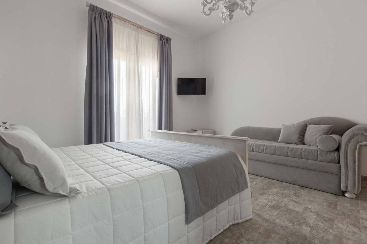 B&B Le Radici Del Salento Luxury Rooms San Pancrazio Salentino Exterior photo