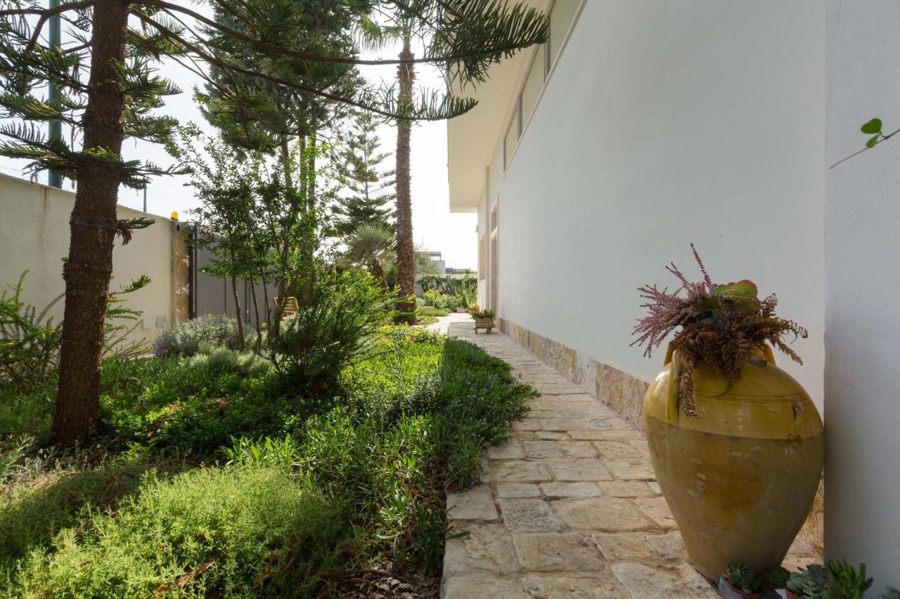 B&B Le Radici Del Salento Luxury Rooms San Pancrazio Salentino Exterior photo
