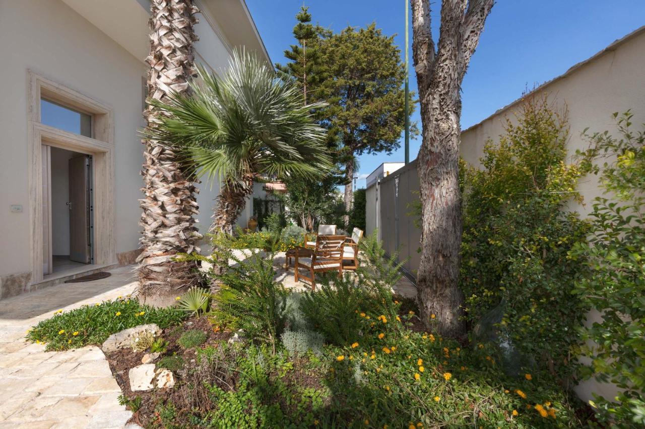 B&B Le Radici Del Salento Luxury Rooms San Pancrazio Salentino Exterior photo