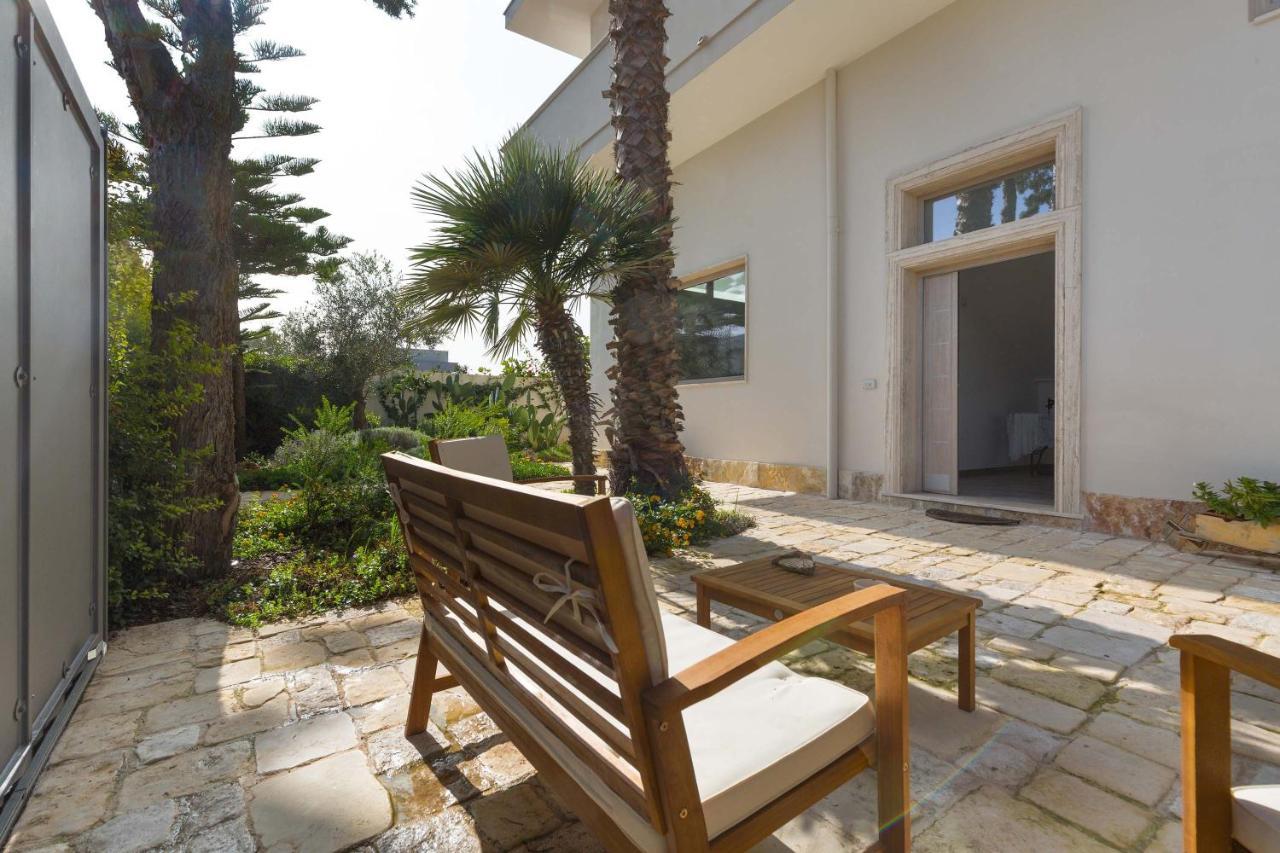 B&B Le Radici Del Salento Luxury Rooms San Pancrazio Salentino Exterior photo