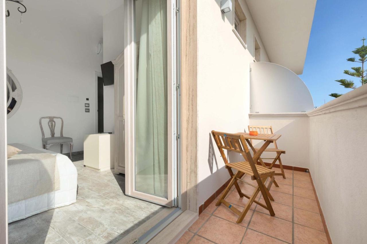 B&B Le Radici Del Salento Luxury Rooms San Pancrazio Salentino Room photo